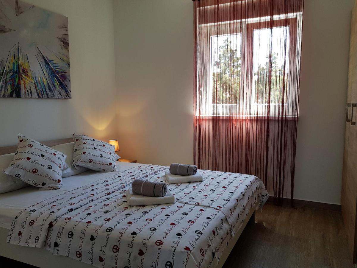 Summer Holiday Apartments โนวาลยา ภายนอก รูปภาพ