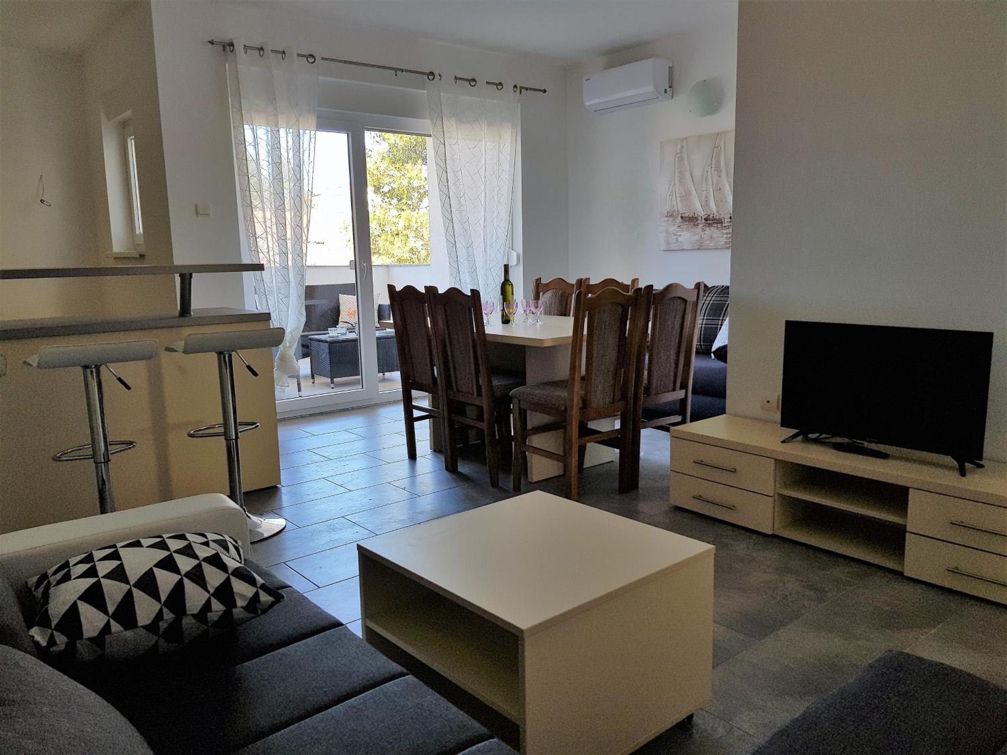 Summer Holiday Apartments โนวาลยา ภายนอก รูปภาพ